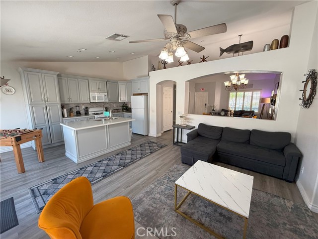 Detail Gallery Image 34 of 50 For 7665 Poppy Ln, Fontana,  CA 92336 - 4 Beds | 2 Baths