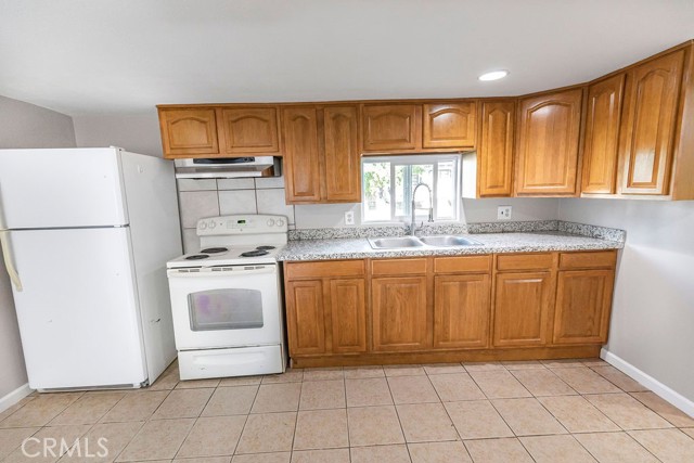 Detail Gallery Image 6 of 27 For 5867 Eucalyptus Ave, Winton,  CA 95388 - 4 Beds | 2 Baths