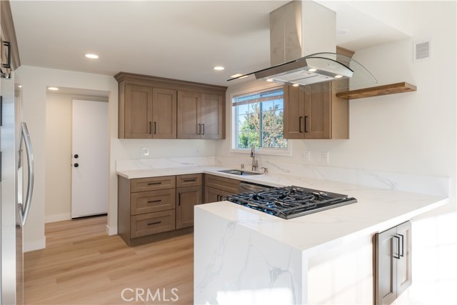 Detail Gallery Image 8 of 41 For 16931 S Raymond Ave, Gardena,  CA 90247 - 3 Beds | 2 Baths