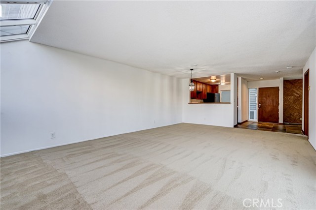 250 The Village #102, Redondo Beach, California 90277, 1 Bedroom Bedrooms, ,1 BathroomBathrooms,Residential,For Sale,The Village #102,SB25234286