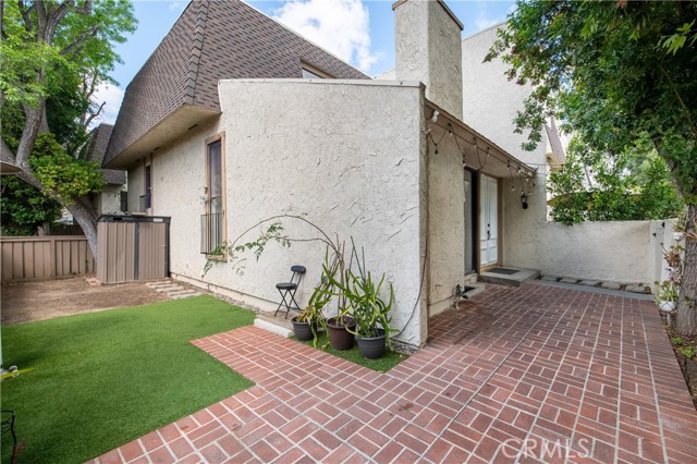 Detail Gallery Image 4 of 33 For 6121 Shoup #35,  Woodland Hills,  CA 91367 - 1 Beds | 2 Baths