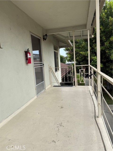 816 Southview Road, Arcadia CA: https://media.crmls.org/medias/d46d0bff-53e1-407c-b4bb-7de599f4f0cc.jpg