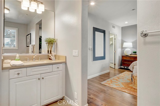 13031 Villosa Place, Playa Vista CA: https://media.crmls.org/medias/d46d5bee-9ffe-484b-921a-f35cf5e1ac7b.jpg