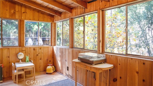 Detail Gallery Image 10 of 48 For 25201 Fern Valley Rd, Idyllwild,  CA 92549 - 1 Beds | 1 Baths