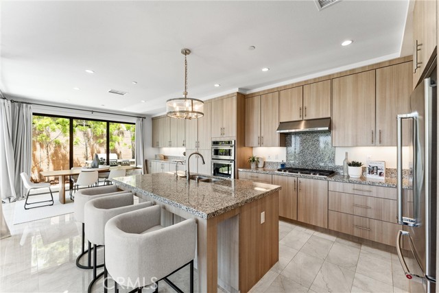 Detail Gallery Image 9 of 60 For 147 Oceano, Irvine,  CA 92602 - 3 Beds | 2/1 Baths
