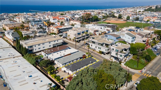 554 8th Street, Hermosa Beach, California 90254, ,Residential Income,Sold,8th,SB23194864