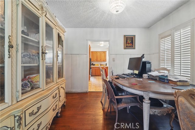 Detail Gallery Image 7 of 30 For 2031 W 94th St, Los Angeles,  CA 90047 - 2 Beds | 1 Baths