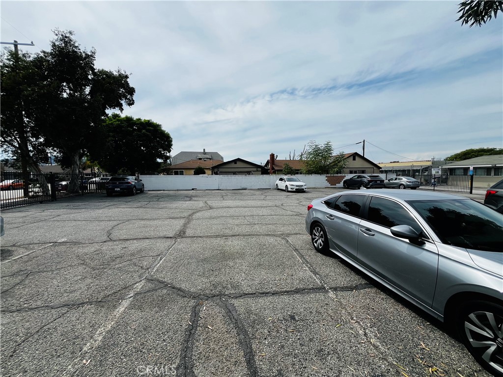 MLS #OC25221478 image #25