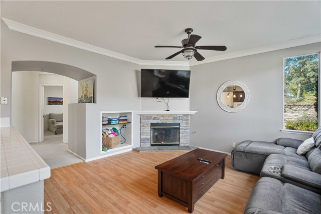 Detail Gallery Image 12 of 45 For 27624 Briarcliff Pl, Valencia,  CA 91354 - 5 Beds | 3 Baths