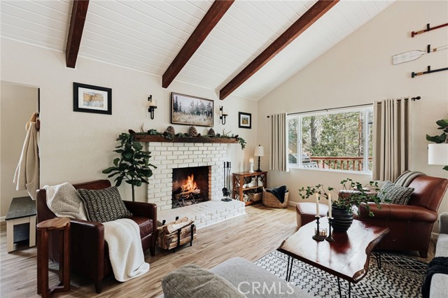 Detail Gallery Image 10 of 73 For 26625 Pinehurst Dr, Lake Arrowhead,  CA 92352 - 4 Beds | 3 Baths