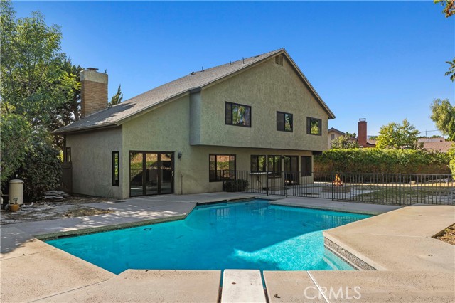 22526 Napa St, West Hills CA: https://media.crmls.org/medias/d470272d-07b7-4ffe-805f-19372d9a446f.jpg
