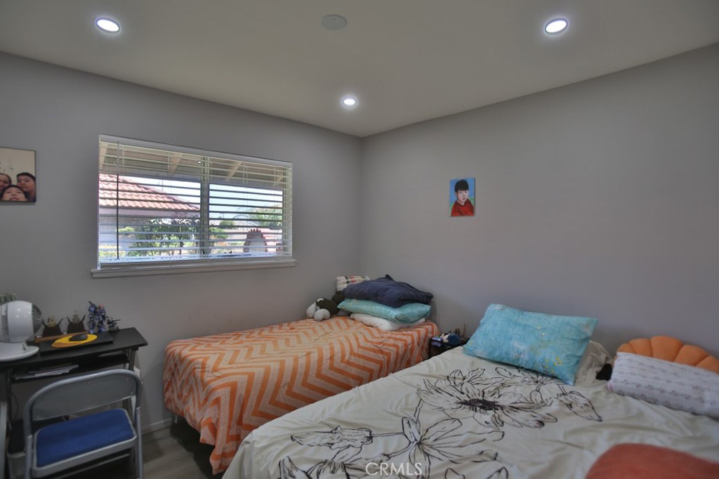 D47056d0 Fd3f 4a3e A9c5 C4ba0c943633