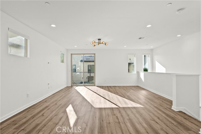 Detail Gallery Image 26 of 56 For 19542 Empire Ln, Northridge,  CA 91324 - 4 Beds | 4 Baths