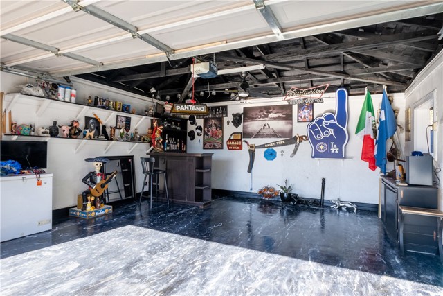 2561 E Washington Street, Carson CA: https://media.crmls.org/medias/d470e3eb-c187-423e-b8b5-03bbb4895d1a.jpg