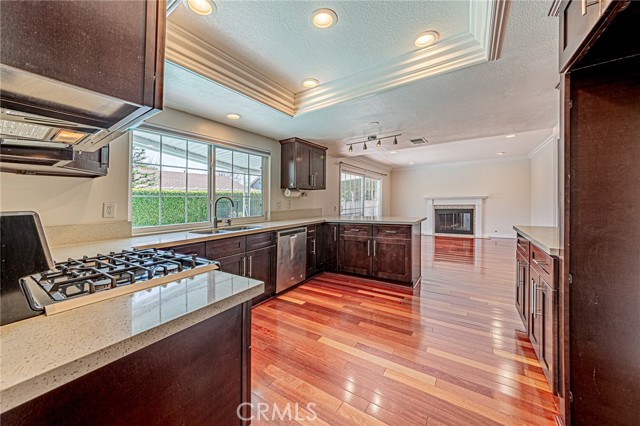 Detail Gallery Image 12 of 45 For 670 Oakhaven Ave, Brea,  CA 92823 - 4 Beds | 3 Baths