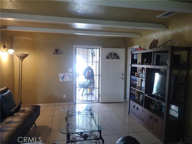 Detail Gallery Image 13 of 16 For 9802 Cortada St, El Monte,  CA 91733 - – Beds | – Baths