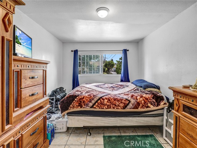 Detail Gallery Image 12 of 28 For 6156 Mckinley Ave, South Gate,  CA 90280 - 4 Beds | 2 Baths