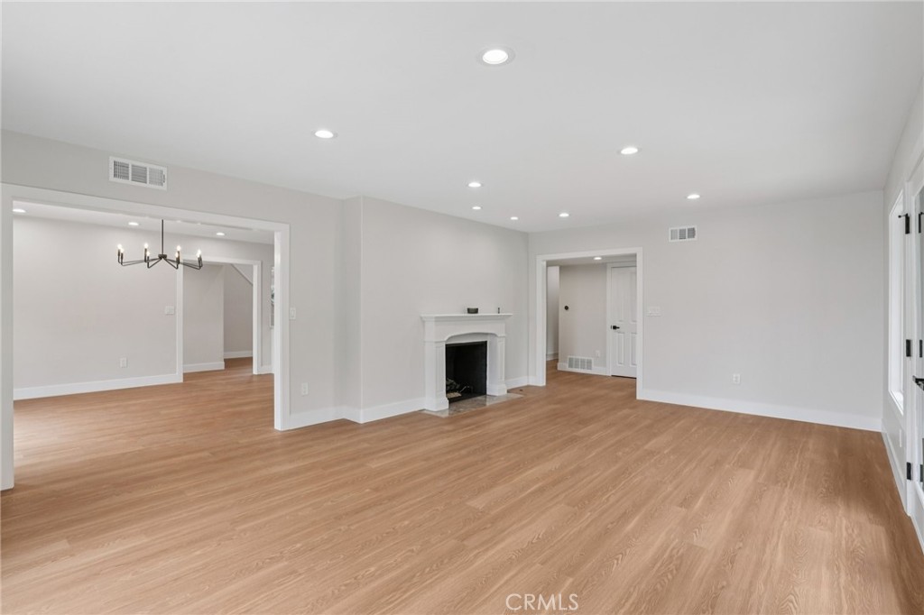 MLS #SR25227428 image #8