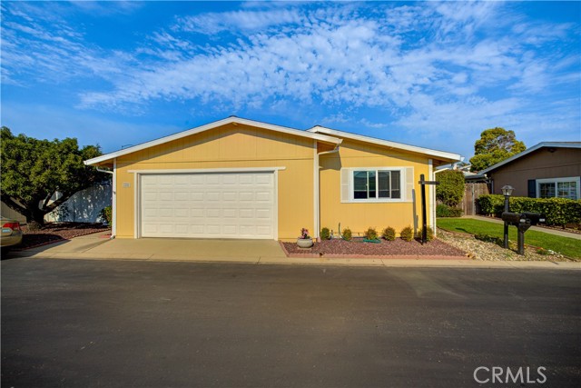 Detail Gallery Image 1 of 1 For 1304 via Hielo, Santa Maria,  CA 93454 - 3 Beds | 2 Baths