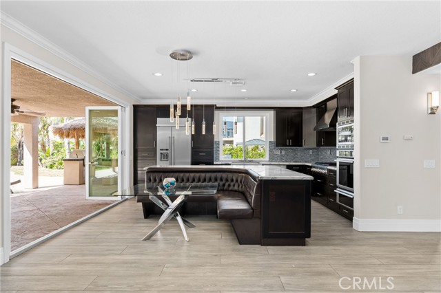 Detail Gallery Image 14 of 68 For 928 Trovita, Corona,  CA 92881 - 4 Beds | 3 Baths