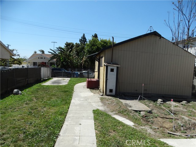 Detail Gallery Image 18 of 29 For 1217 E 100th St, Los Angeles,  CA 90002 - – Beds | – Baths