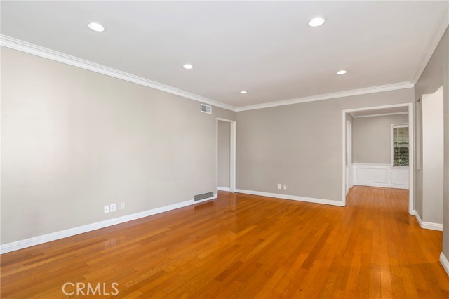 Detail Gallery Image 8 of 35 For 9400 Kramerwood Pl, Los Angeles,  CA 90034 - 3 Beds | 2 Baths