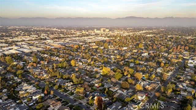 5715 Norwich, Van Nuys CA: https://media.crmls.org/medias/d4765ebd-bdc7-421d-8da8-6e7d829c36f2.jpg