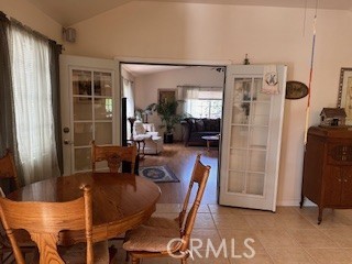 https://media.crmls.org/medias/d4777ad8-49df-46a8-8493-ea6cff335896.jpg?preset=X-Large