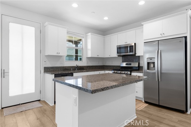 Detail Gallery Image 15 of 42 For 15972 Bravery Ave, Chino,  CA 91708 - 2 Beds | 2/1 Baths