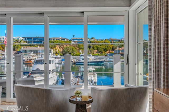 Detail Gallery Image 29 of 65 For 317 E. Bayfront, Newport Beach,  CA 92662 - 3 Beds | 3 Baths