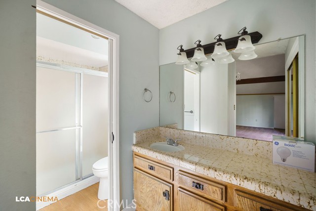 Detail Gallery Image 17 of 30 For 5201 Pla Vada Dr, Bakersfield,  CA 93306 - 4 Beds | 3 Baths