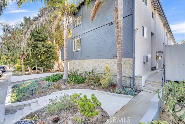 1440 12th Street, Manhattan Beach, California 90266, 2 Bedrooms Bedrooms, ,3 BathroomsBathrooms,Residential,Sold,12th,IV24215521