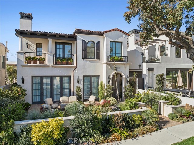 Detail Gallery Image 43 of 53 For 213 Jasmine, Corona Del Mar,  CA 92625 - 4 Beds | 4/1 Baths