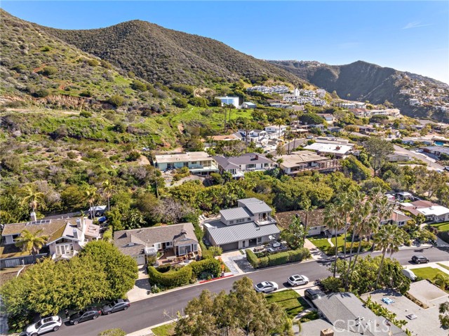 Detail Gallery Image 44 of 46 For 30692 Marilyn, Laguna Beach,  CA 92651 - 4 Beds | 3/1 Baths