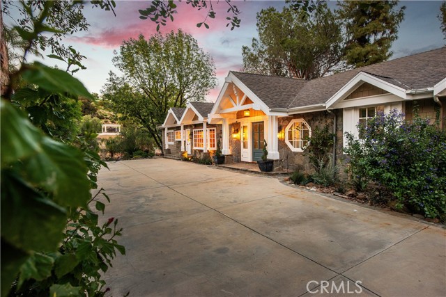 Detail Gallery Image 48 of 54 For 22757 Plummer St, Chatsworth,  CA 91311 - 3 Beds | 3 Baths
