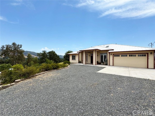 1910 Foothill Drive, Redwood Valley CA: https://media.crmls.org/medias/d47988a4-8cd0-49f6-be35-f4dc8986f3b3.jpg