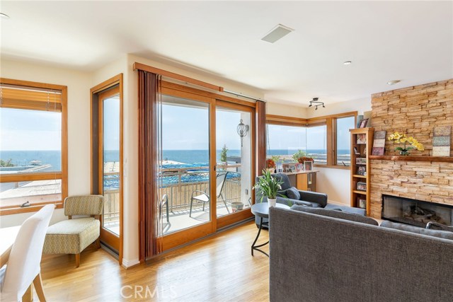 1209 Bayview Drive, Manhattan Beach, California 90266, 2 Bedrooms Bedrooms, ,1 BathroomBathrooms,Residential,Sold,Bayview,SB19189797