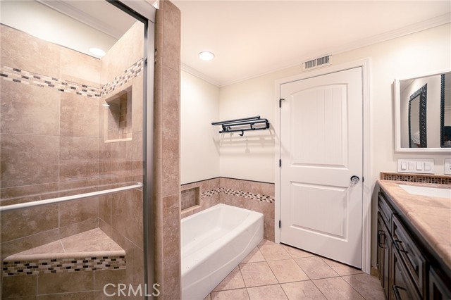 Detail Gallery Image 25 of 42 For 18337 Chatham Ln, Porter Ranch,  CA 91326 - 4 Beds | 2/1 Baths