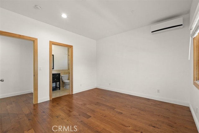 184 S Altadena Drive, Pasadena CA: https://media.crmls.org/medias/d47afa57-0b63-4aa3-9fab-1869a0d5d159.jpg