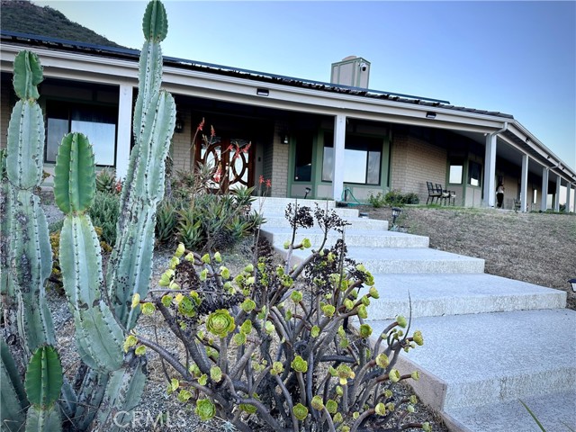 42253 Via Nortada Temecula, California 42253 Via Nortada