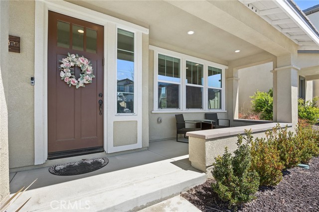 Detail Gallery Image 5 of 43 For 2118 Stone Gate Pl, Mentone,  CA 92359 - 4 Beds | 2/1 Baths