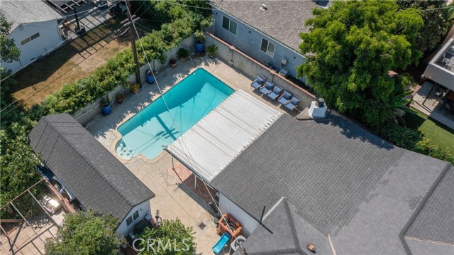 Detail Gallery Image 34 of 39 For 5710 Wilbur Ave, Tarzana,  CA 91356 - 4 Beds | 2 Baths