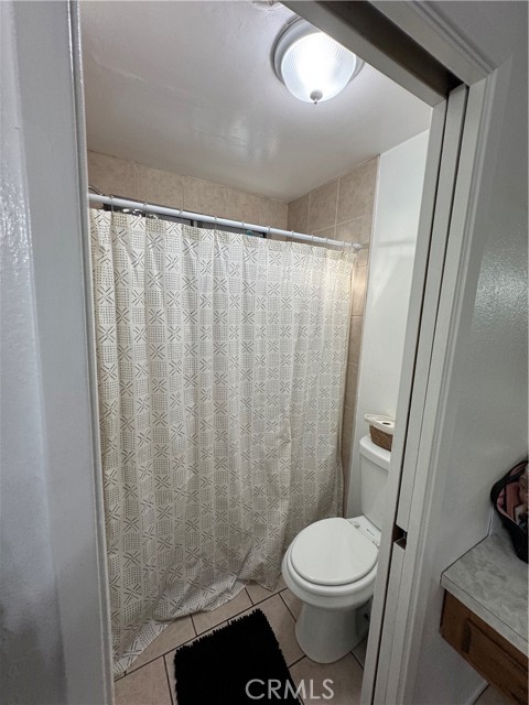 Detail Gallery Image 6 of 13 For 3705 Valley Springs, Bakersfield,  CA 93309 - 3 Beds | 2 Baths