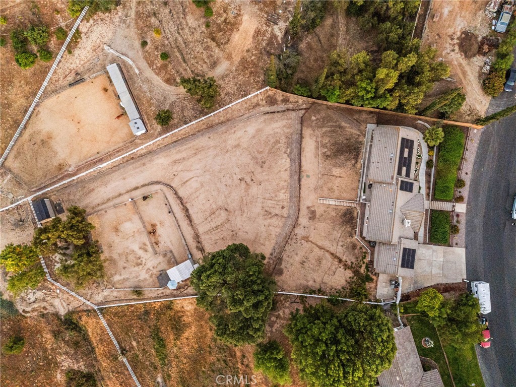 https://media.crmls.org/medias/d47c1d15-c519-4143-9c8c-8f41cc0d2a7f.jpg?preset=X-Large