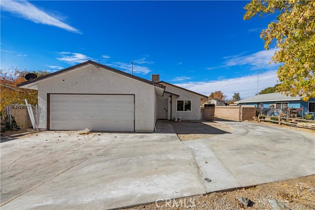 Detail Gallery Image 1 of 17 For 45007 Logue Ct, Lancaster,  CA 93535 - 4 Beds | 3 Baths