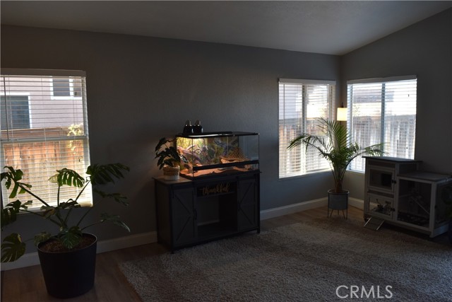 Detail Gallery Image 6 of 18 For 13598 W Nolina, Hesperia,  CA 92344 - 4 Beds | 2 Baths
