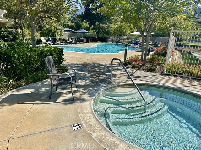 Detail Gallery Image 2 of 15 For 21531 Hummingbird Street, Trabuco Canyon,  CA 92679 - 4 Beds | 3/1 Baths