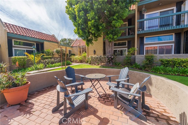 Detail Gallery Image 45 of 56 For 1016 Palo Verde, Long Beach,  CA 90815 - 2 Beds | 2/1 Baths