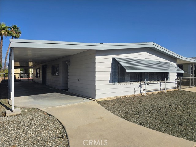 542 Castille Drive, Hemet CA: https://media.crmls.org/medias/d47cf42f-4ac3-4623-bdf7-4f68bbbdaf2c.jpg