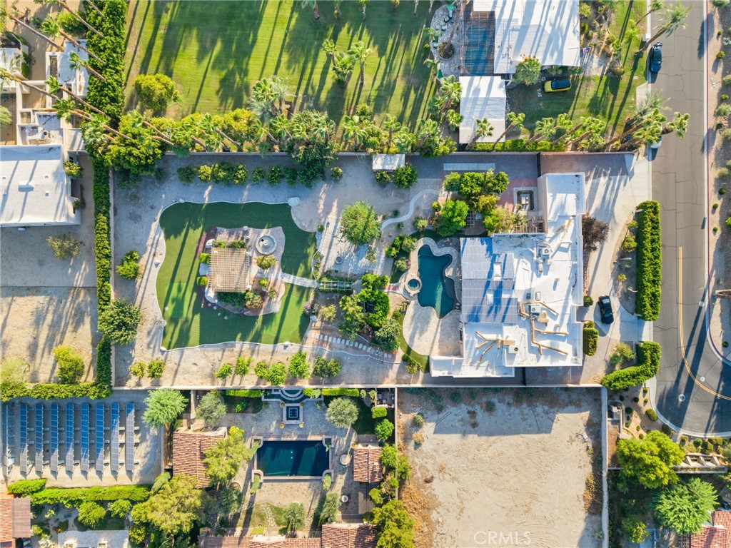 https://media.crmls.org/medias/d47d4965-73e0-4c45-8eab-871ab84ceede.jpg?preset=X-Large